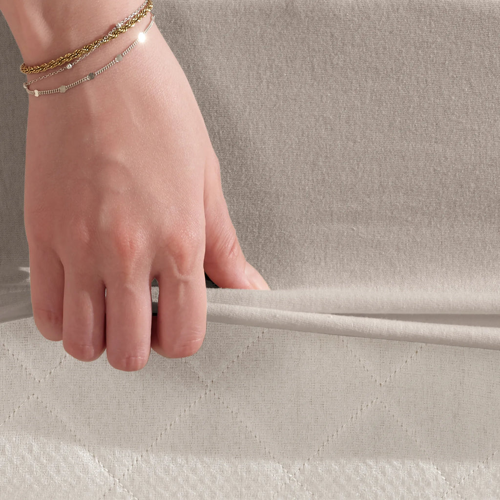 Napínací prostěradlo ze 100% bavlny - béžové